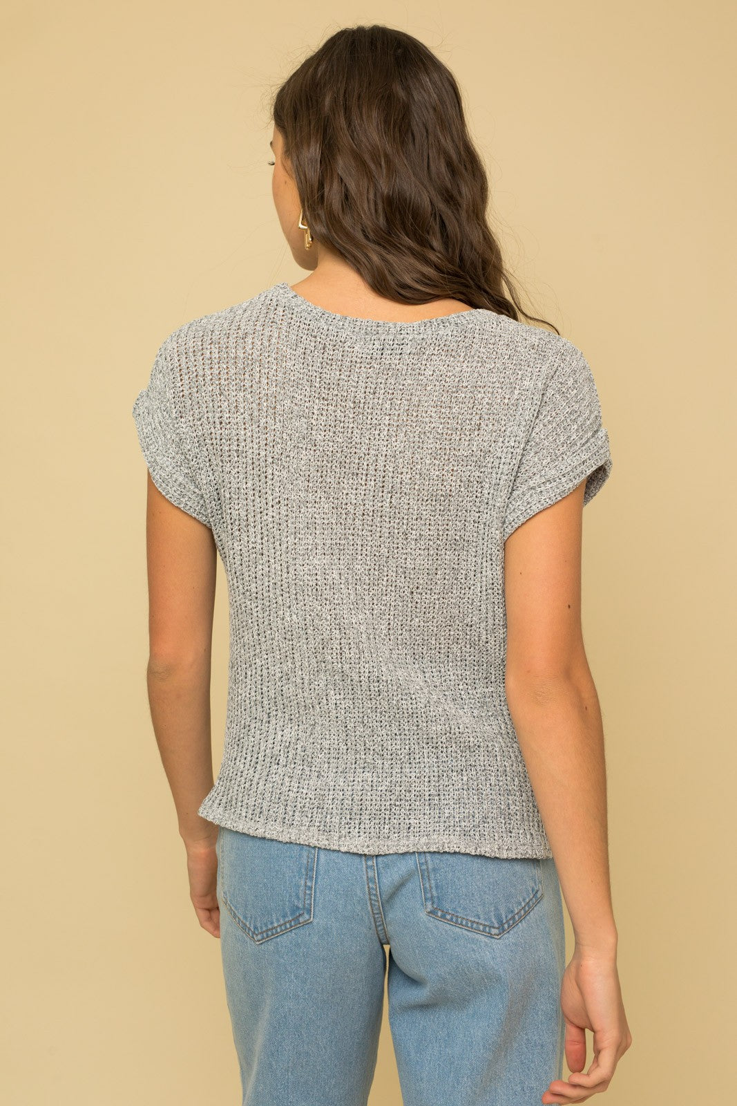 kind grey short sleeve twist top
