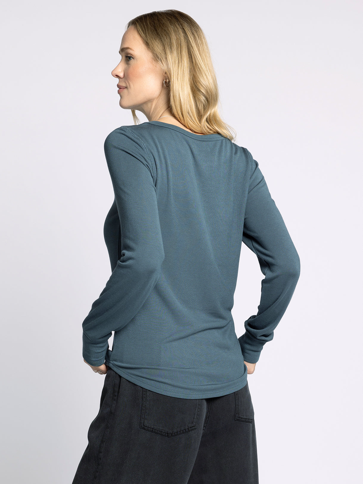 lightly ribbed crew neck long sleeve for women in blue green