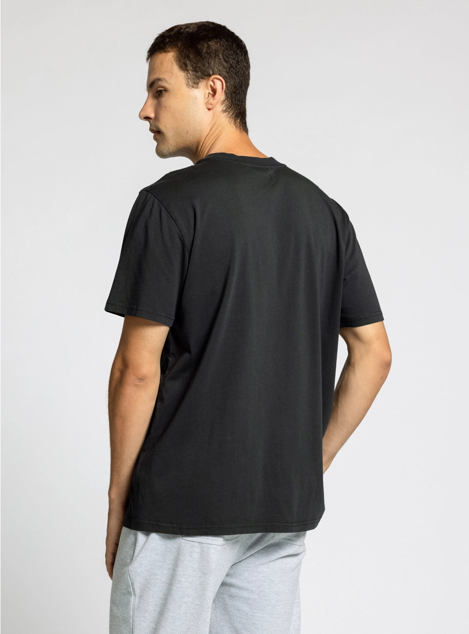 Men's Basic Pocket Tee