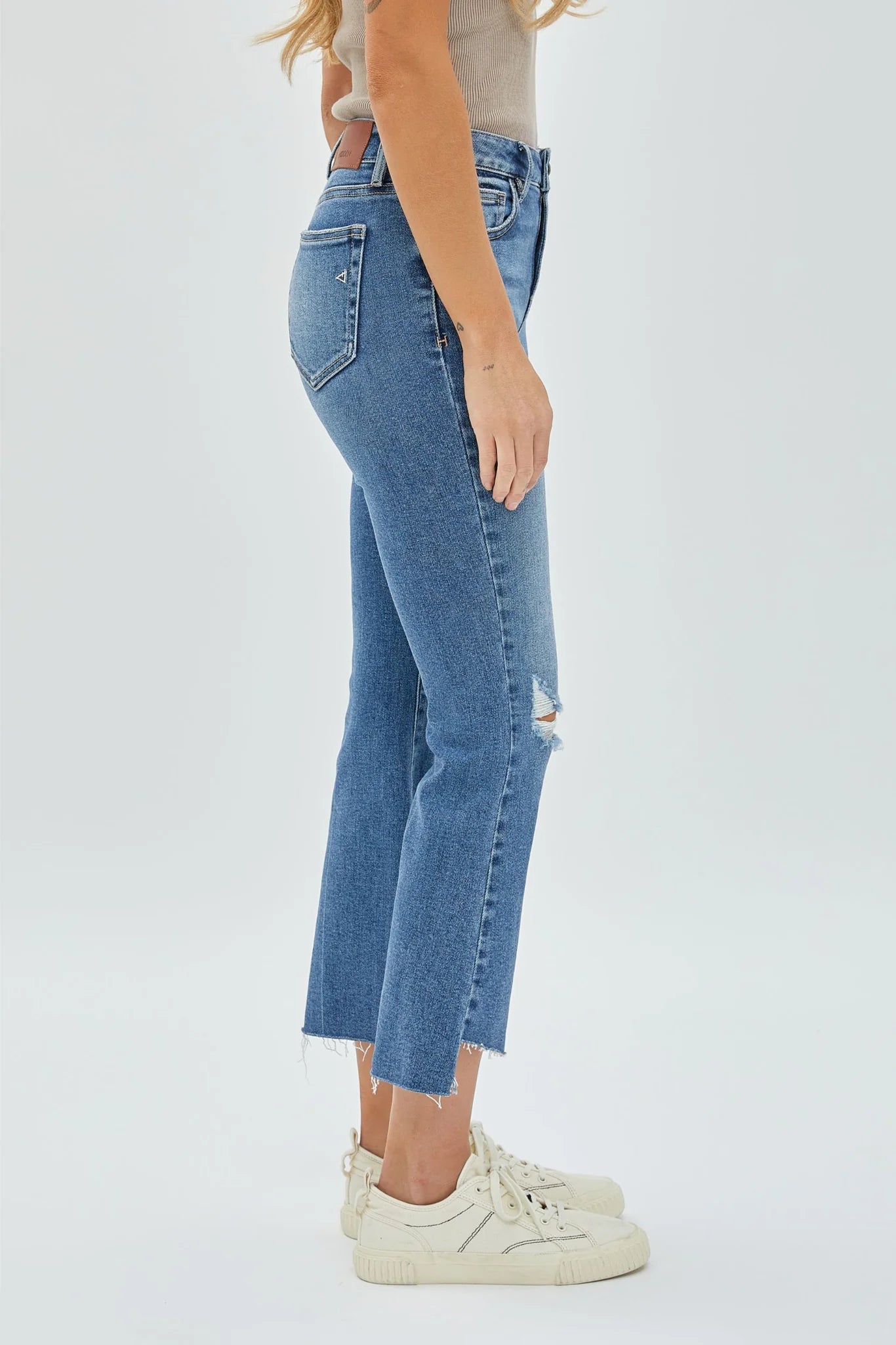 HIDDEN Uneven Hem Ripped Jean